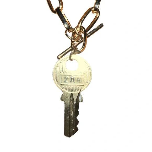 AUTHENTIC Rare 204 Louis Vuitton Lock and key with LV keychain and necklaces! - Picture 12 of 16